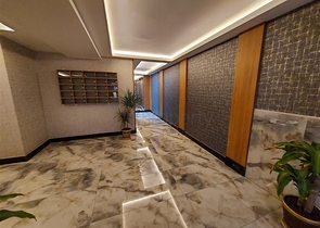 عقارات في الانيا - شقة جديدة من تصميم 1+1 - في مركز الانيا 