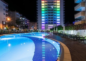 شقق فاخرة في الانيا - مجمع بخدمات 5 نجوم -قريب من البحر -في محمودلار / الانيا 