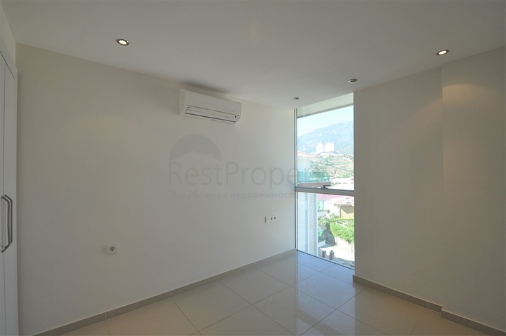 شقة واسعة للبيع في الانيا - تصميم 3 غرف وصالة -دوبلكس -في كارجيجاك / الانيا 