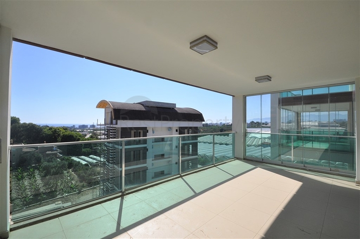 شقة واسعة للبيع في الانيا - تصميم 3 غرف وصالة -دوبلكس -في كارجيجاك / الانيا 