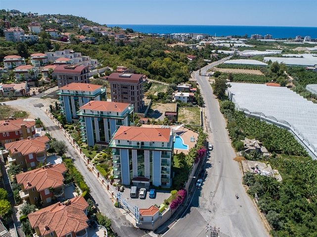 شقة واسعة للبيع في الانيا - تصميم 3 غرف وصالة -دوبلكس -في كارجيجاك / الانيا 