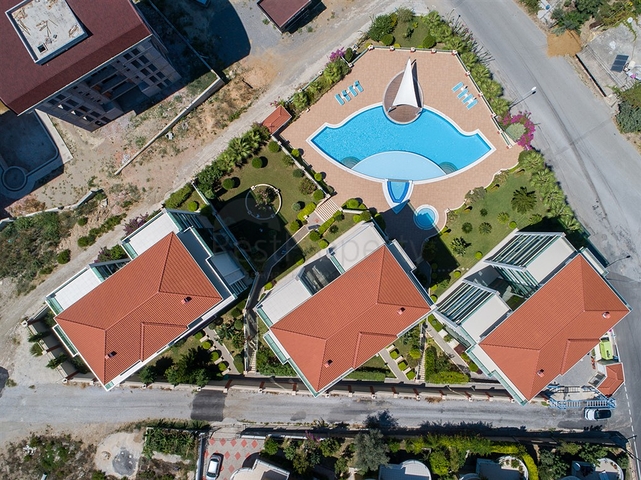 شقة واسعة للبيع في الانيا - تصميم 3 غرف وصالة -دوبلكس -في كارجيجاك / الانيا 