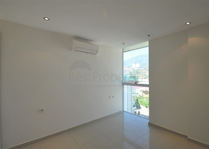 شقة واسعة للبيع في الانيا - تصميم 3 غرف وصالة -دوبلكس -في كارجيجاك / الانيا 