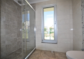 شقة واسعة للبيع في الانيا - تصميم 3 غرف وصالة -دوبلكس -في كارجيجاك / الانيا 