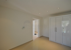 شقة واسعة للبيع في الانيا - تصميم 3 غرف وصالة -دوبلكس -في كارجيجاك / الانيا 