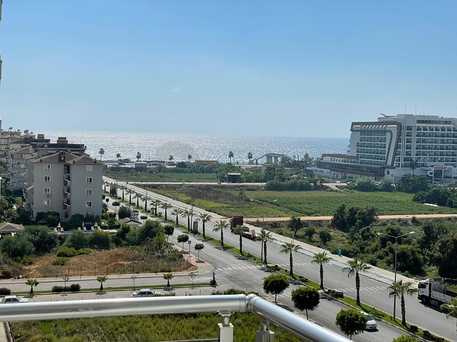 اطلالة بحرفي الانيا -شقة انيقة -تصميم 1+1 - في محمودلار / الانيا  