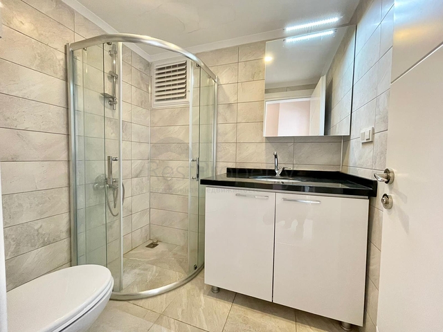 اطلالة بحرفي الانيا -شقة انيقة -تصميم 1+1 - في محمودلار / الانيا  