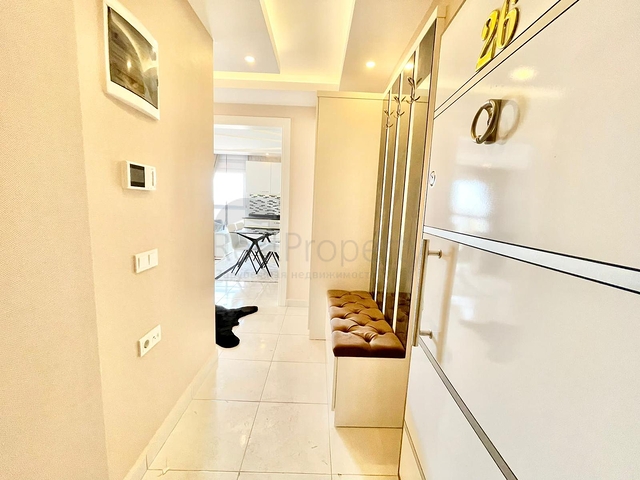 اطلالة بحرفي الانيا -شقة انيقة -تصميم 1+1 - في محمودلار / الانيا  