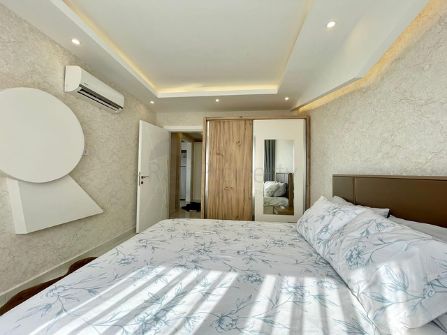 اطلالة بحرفي الانيا -شقة انيقة -تصميم 1+1 - في محمودلار / الانيا  