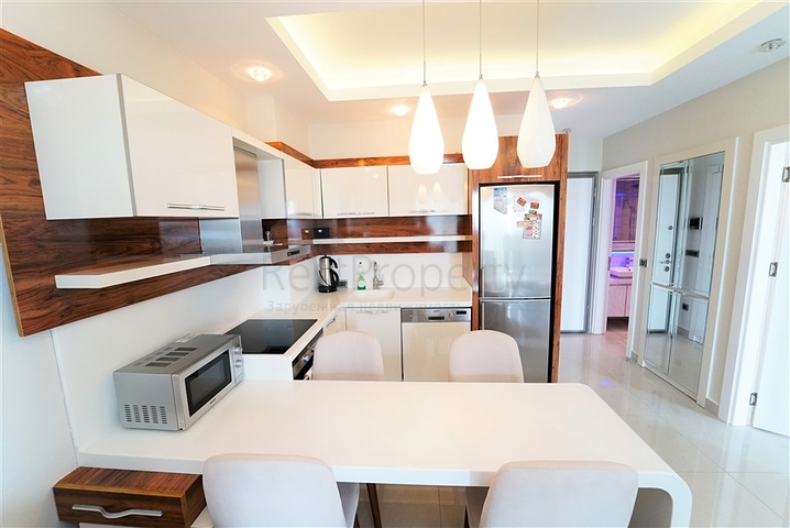 اطلالة بحر الانيا - شقة ضمن مجمع فاخر على البحر -في محمودلار / الانيا 