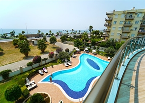 اطلالة بحر الانيا - شقة ضمن مجمع فاخر على البحر -في محمودلار / الانيا 