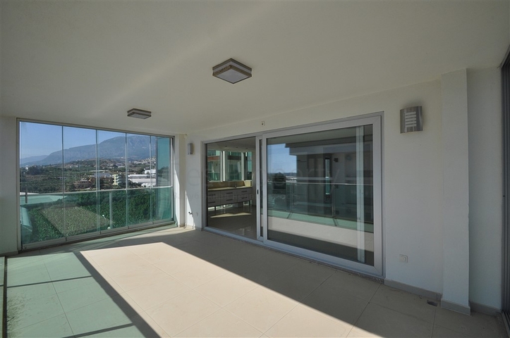 شقة في منطقة هادئة - غرفتين وصالة -ضمن مجمع انيق -كارجيجاك / الانيا