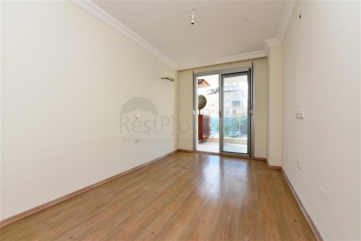 شقة مطبخ منفصل في الانيا - غرفتين وصالة -ضمن مجمع فاخر -كاستل / الانيا 