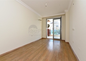 شقة مطبخ منفصل في الانيا - غرفتين وصالة -ضمن مجمع فاخر -كاستل / الانيا 