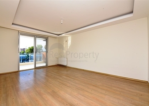 شقة مطبخ منفصل في الانيا - غرفتين وصالة -ضمن مجمع فاخر -كاستل / الانيا 