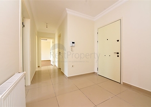 شقة مطبخ منفصل في الانيا - غرفتين وصالة -ضمن مجمع فاخر -كاستل / الانيا 