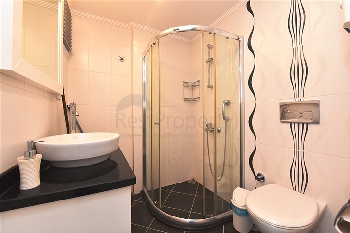 شقة بغرفة نوم واحدة في منطقة أوبا للإيجار 