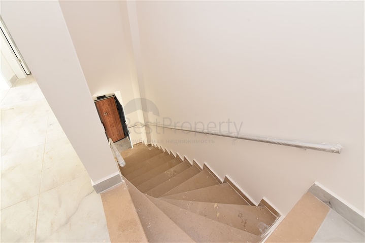 دوبلكس للبيع في الانيا - غرفتين وصالة -ضمن مجمع حديث - محمودلار / الانيا 