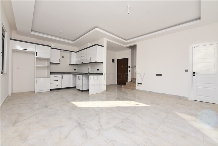 دوبلكس للبيع في الانيا - غرفتين وصالة -ضمن مجمع حديث - محمودلار / الانيا 