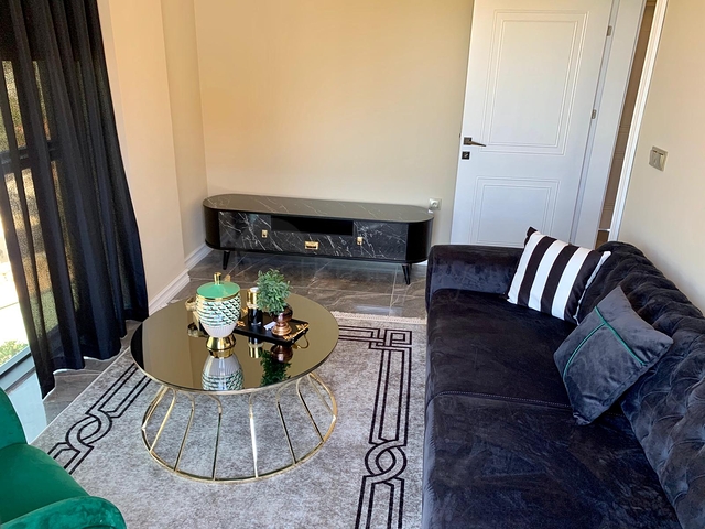 فيلا اطلالة بحر في الانيا -4 غرف وصالة - مسبح خاص -في كارجيجاك / الانيا