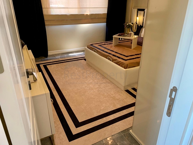 فيلا اطلالة بحر في الانيا -4 غرف وصالة - مسبح خاص -في كارجيجاك / الانيا