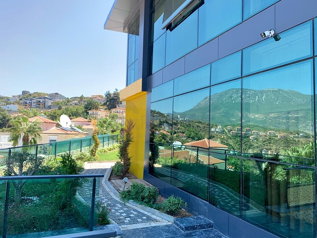 فيلا اطلالة بحر في الانيا -4 غرف وصالة - مسبح خاص -في كارجيجاك / الانيا