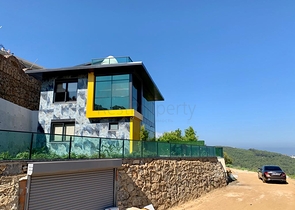 فيلا اطلالة بحر في الانيا -4 غرف وصالة - مسبح خاص -في كارجيجاك / الانيا