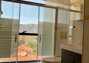 فيلا اطلالة بحر في الانيا -4 غرف وصالة - مسبح خاص -في كارجيجاك / الانيا