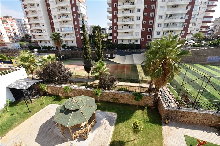 شقق للبيع في اوبا - تصميم غرفة وصالة -ضمن مجمع جديد -اوبا / الانيا 