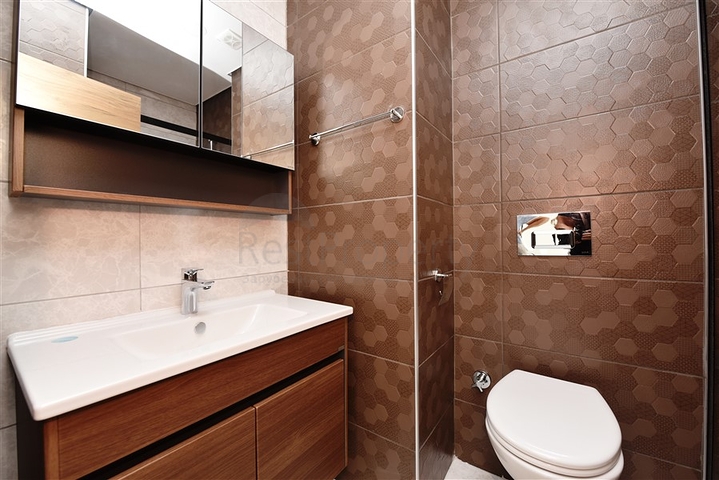 شقق للبيع في اوبا - تصميم غرفة وصالة -ضمن مجمع جديد -اوبا / الانيا 