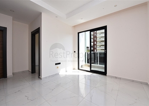 شقق للبيع في اوبا - تصميم غرفة وصالة -ضمن مجمع جديد -اوبا / الانيا 