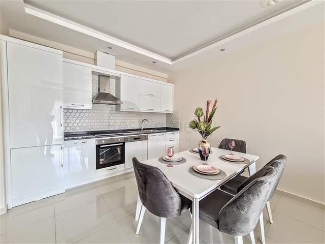 شقق فاخرة في الانيا - تصميم غرفة وصالة -ضمن مجمع انيق -في كارجيجاك / الانيا 