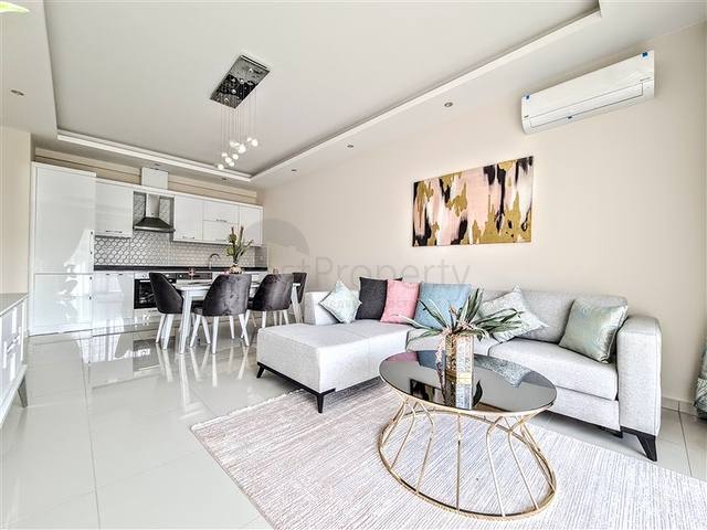 شقق فاخرة في الانيا - تصميم غرفة وصالة -ضمن مجمع انيق -في كارجيجاك / الانيا 