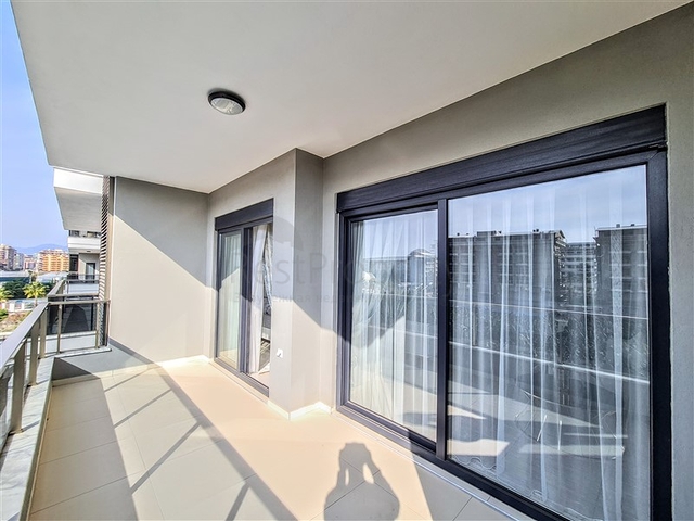 شقق فاخرة في الانيا - تصميم غرفة وصالة -ضمن مجمع انيق -في كارجيجاك / الانيا 