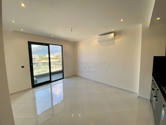 عقارات محمودلار - شقة غرفة وصالة -جديدة وضمن مجمع فاخر -في محمودلار / الانيا 