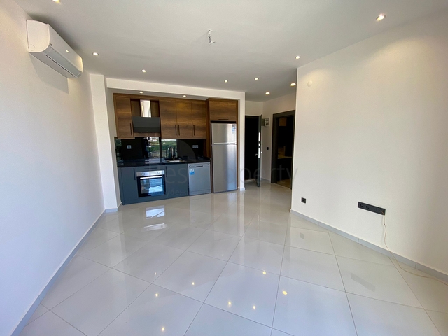 عقارات محمودلار - شقة غرفة وصالة -جديدة وضمن مجمع فاخر -في محمودلار / الانيا 