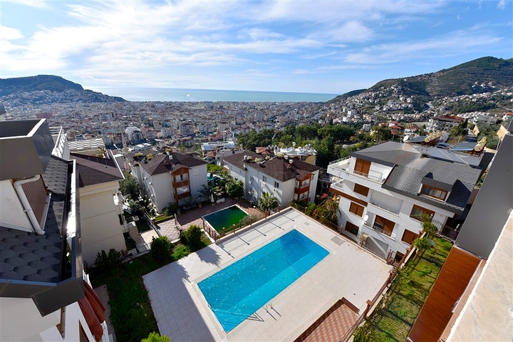 شقة اطلالة بحر في الانيا - غرفتين وصالة مع مطبخ منفصل -في مركز الانيا 