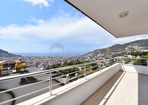 شقة اطلالة بحر في الانيا - غرفتين وصالة مع مطبخ منفصل -في مركز الانيا 