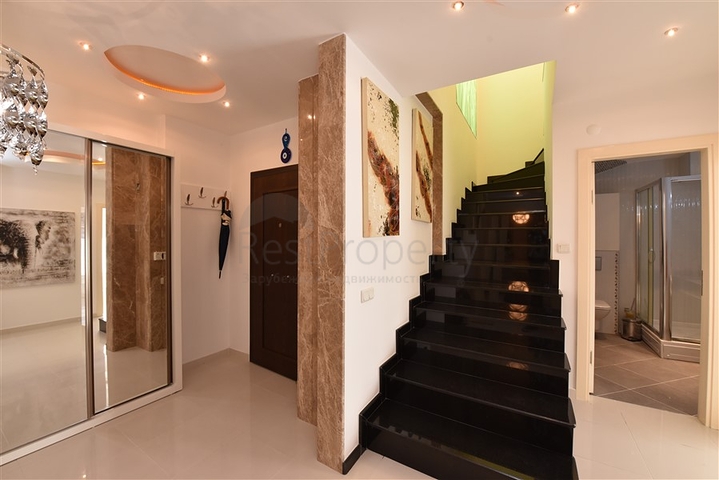 عقارات للبيع في مركز الانيا - دوبلكس فاخرة -4 غرف وصالة -في مركز الانيا 