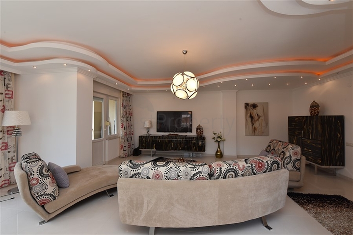 عقارات للبيع في مركز الانيا - دوبلكس فاخرة -4 غرف وصالة -في مركز الانيا 