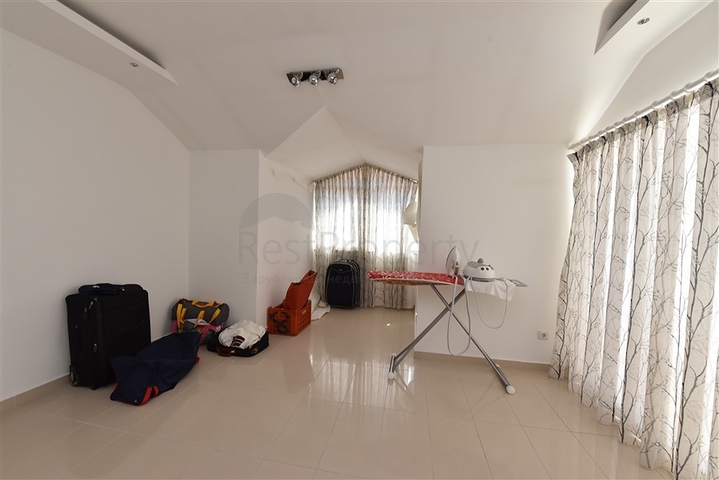 عقارات للبيع في مركز الانيا - دوبلكس فاخرة -4 غرف وصالة -في مركز الانيا 