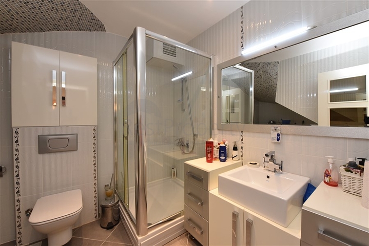 عقارات للبيع في مركز الانيا - دوبلكس فاخرة -4 غرف وصالة -في مركز الانيا 