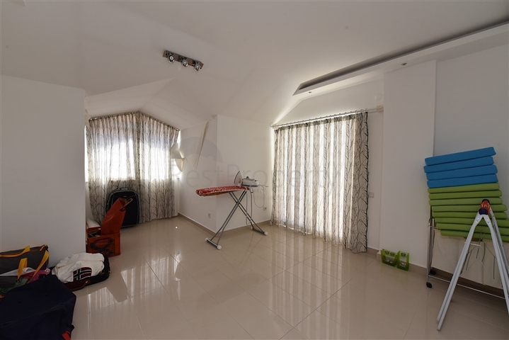 عقارات للبيع في مركز الانيا - دوبلكس فاخرة -4 غرف وصالة -في مركز الانيا 