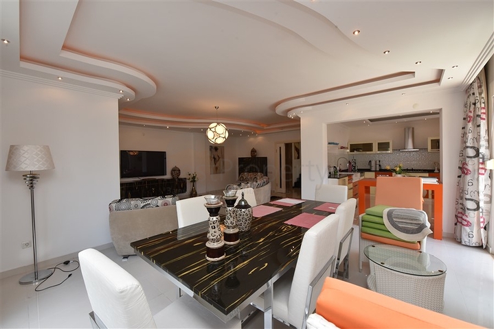 عقارات للبيع في مركز الانيا - دوبلكس فاخرة -4 غرف وصالة -في مركز الانيا 