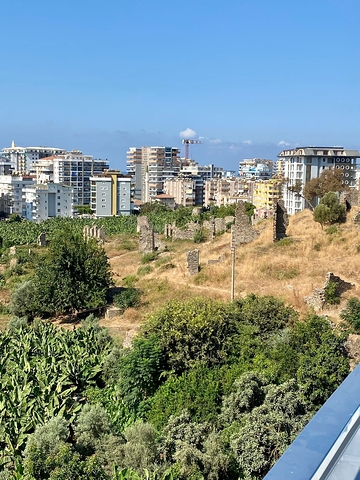 شقق للبيع في محمودلار - غرفة وصالة -مفروشة بأناقة -ضمن مجمع جديد -في محمودلار / الانيا 