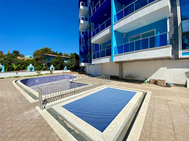 شقق للبيع في محمودلار - غرفة وصالة -مفروشة بأناقة -ضمن مجمع جديد -في محمودلار / الانيا 