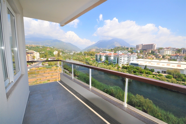 شقق اطلالة بحر في الانيا -غرفتين وصالة -مجمع عائلي - في توسمور / الانيا 