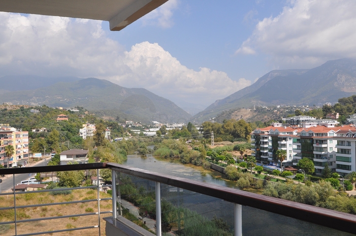 شقق اطلالة بحر في الانيا -غرفتين وصالة -مجمع عائلي - في توسمور / الانيا 