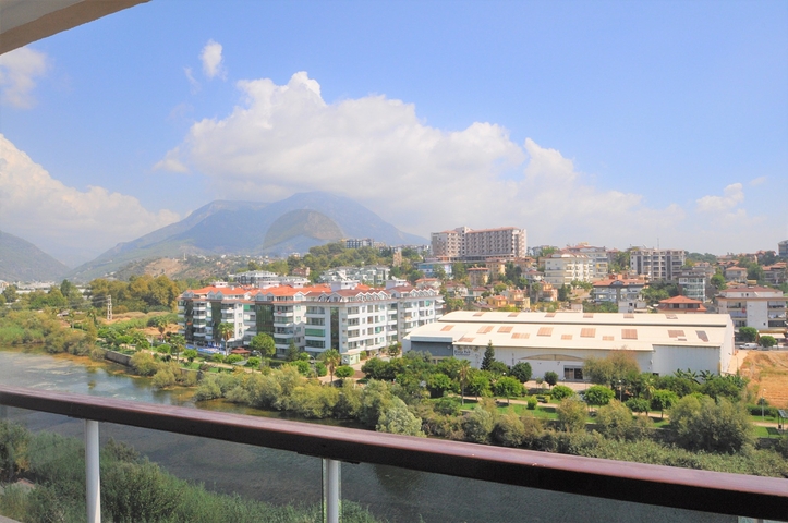 شقق اطلالة بحر في الانيا -غرفتين وصالة -مجمع عائلي - في توسمور / الانيا 