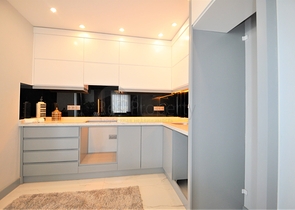 شقق اطلالة بحر في الانيا -غرفتين وصالة -مجمع عائلي - في توسمور / الانيا 